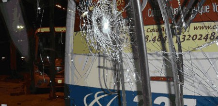 Mais de 100 ônibus depredados em fim de semana de jogos no Grande Recife